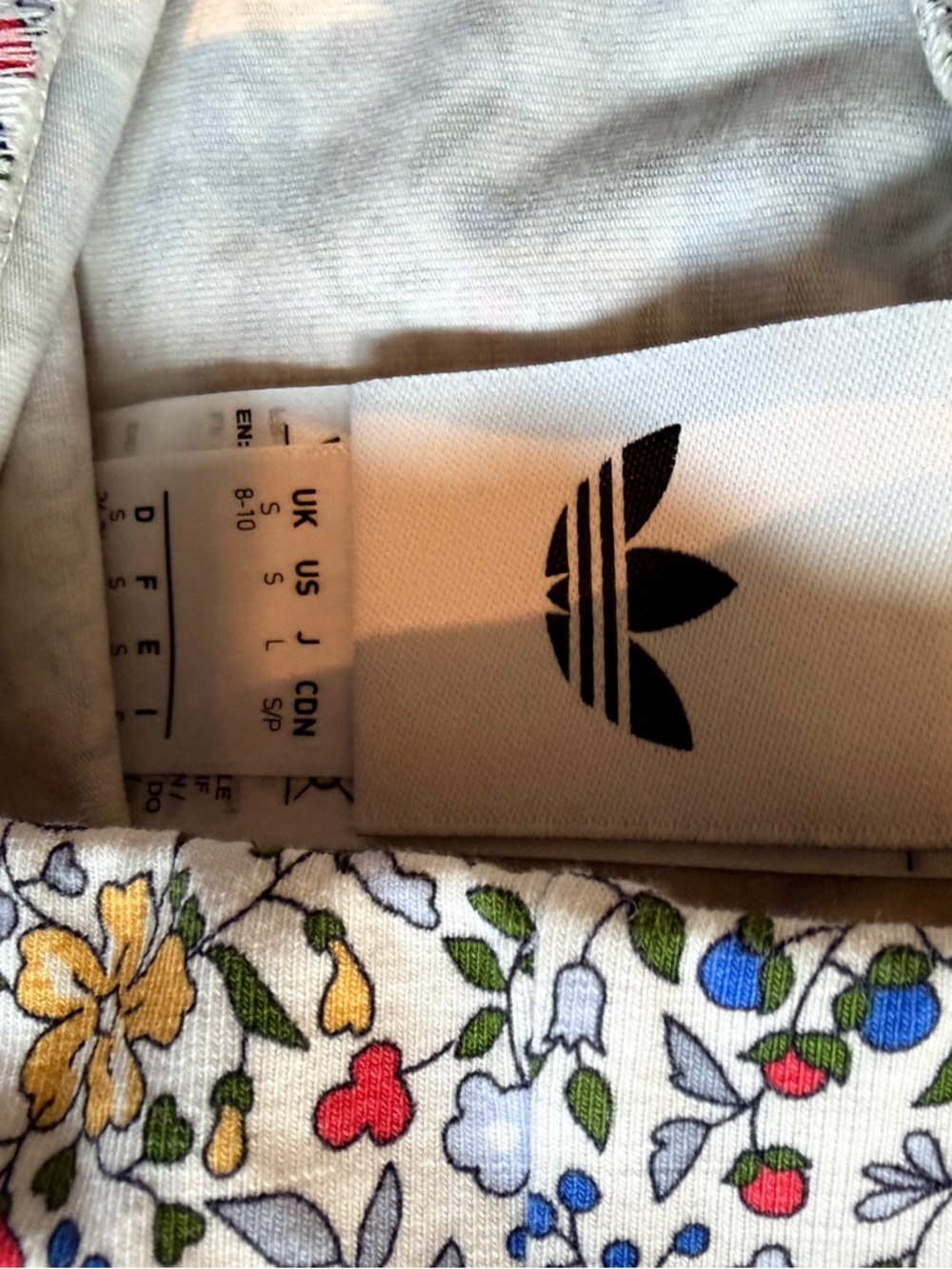 ADIDAS x LIBERTY LONDON SLEEVELESS POLO SHIRT & SHORTS SET S - Picture 6 of 7
